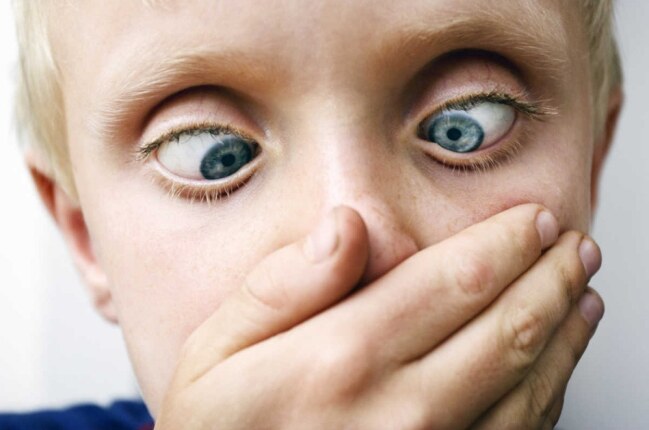 Каковы причины неприятного запаха изо рта у детей?